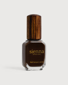 Sienna Majestic nail polish bottle